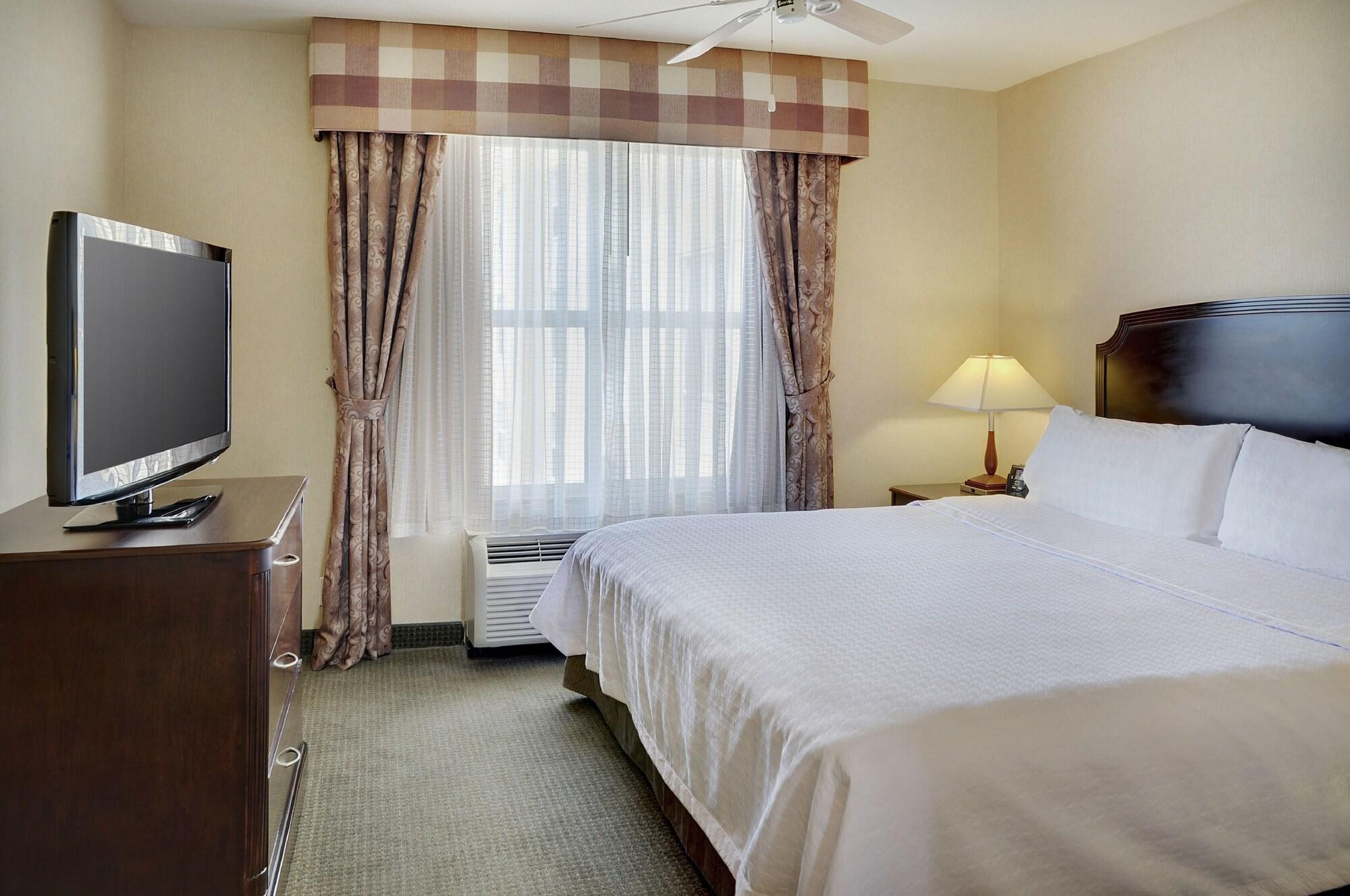 Hotel Homewood By Hilton Burlington