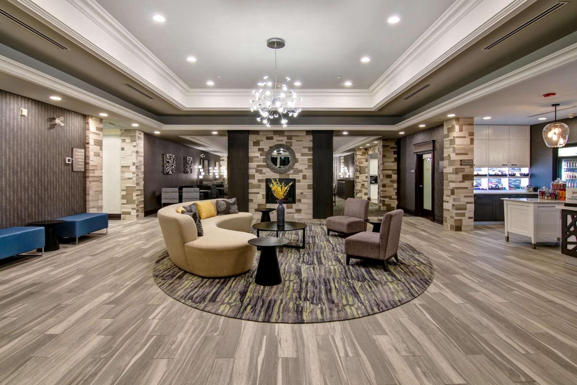 Hotel Homewood By Hilton Burlington
